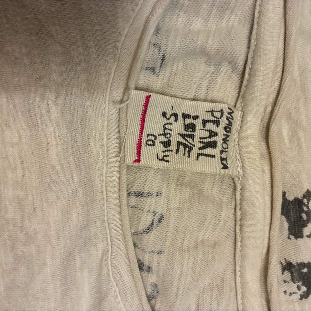 Magnolia Pearl Cream RARE Graphic Tee - Picture 8 of 9